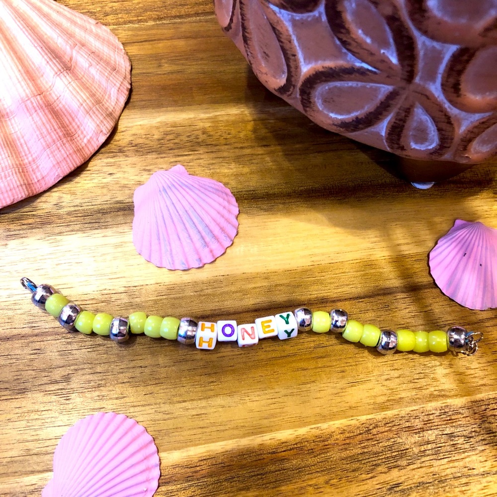 3/$11 Beaded Bracelet: “honey”